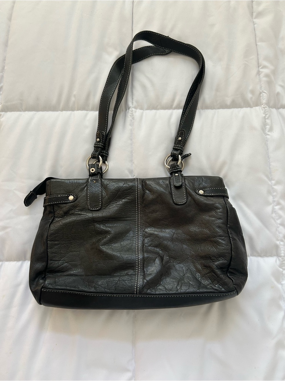 Danier Classic Black Leather Shoulder Bag
